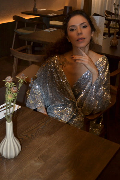 Sidabrinis kimono su žvyneliais 