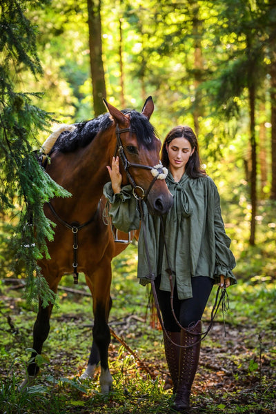 linen blouse with oversized bow and voluminous sleeves – ethically made Lithuanian linen top by Good Taste Citizen.