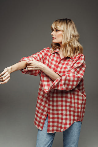 Ines raudoni languoti lininiai oversized marškiniai