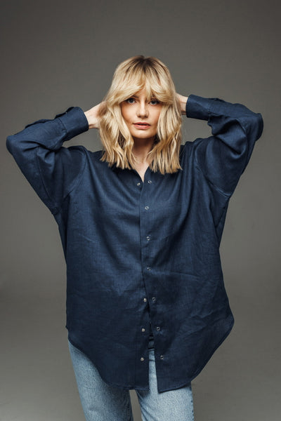 Ines tamsiai mėlyni oversized marškiniai