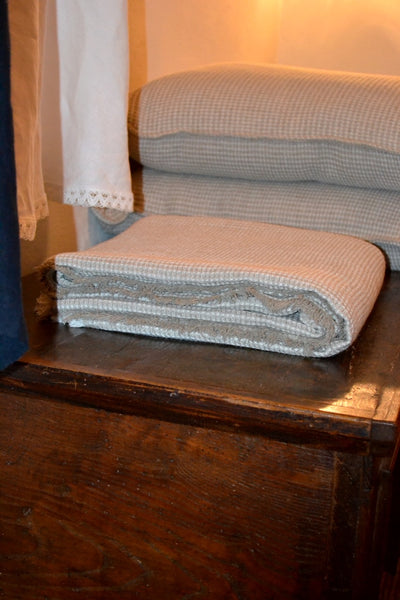 Ostuni Nude Linen Waffle Blanket